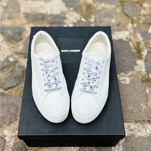 Authentic GIVENCHY Urban Street Low-Top Sneakers